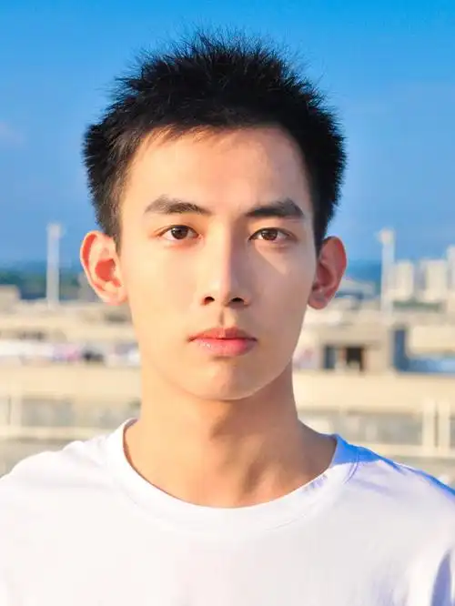 小说男主照进现实