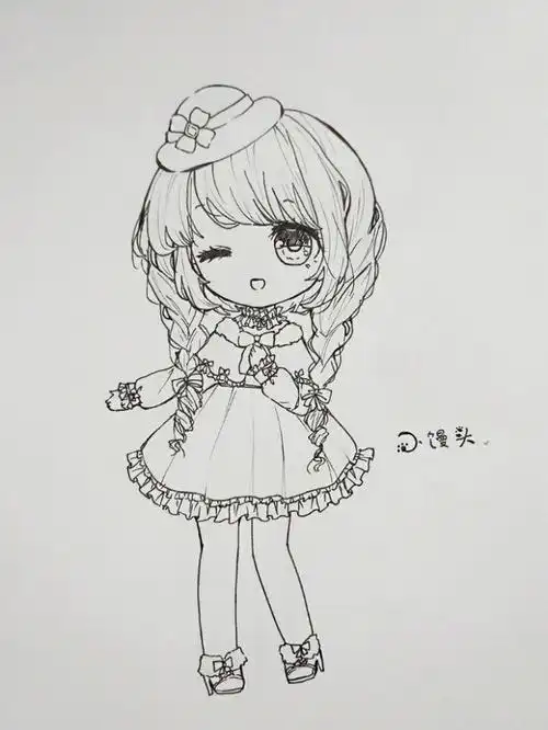 手绘线稿q版女孩