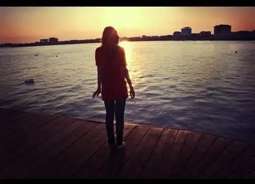 一个人孤独伤感网名,夕阳孤独网名?图5