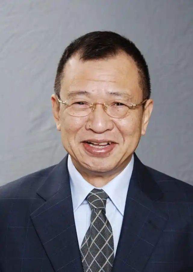 tvb老戏骨许绍雄要隐退正在申请新加坡公民欲投资餐饮行业