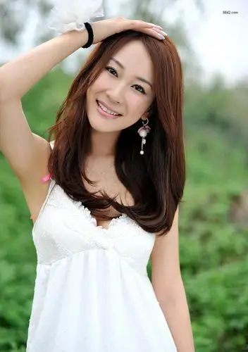 清纯mm李艾佳写真 第 1 /8张 1-110pp94129.