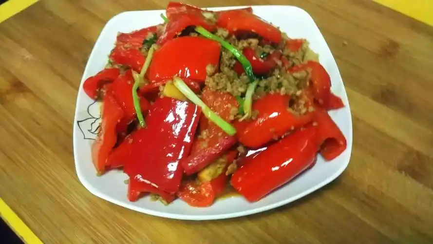 大红椒可以怎么做才好吃(红辣椒炒肉的做法窍门)  第22张