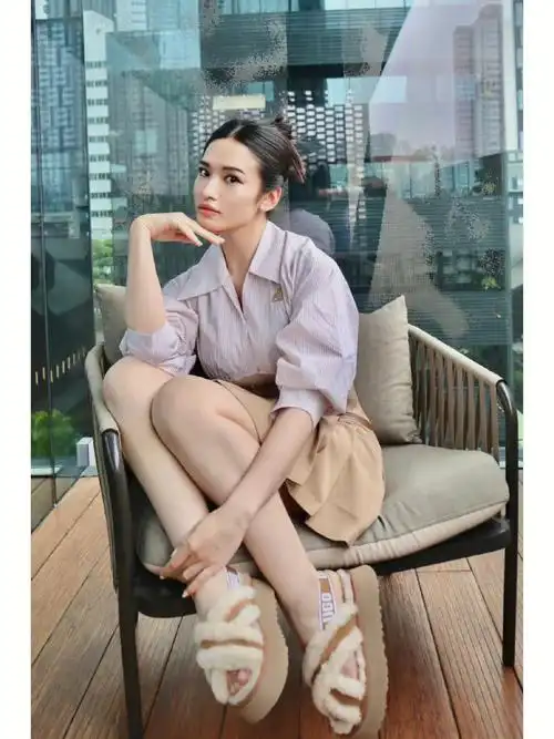 明星衣橱 | 宅家精致女孩张柏嘉