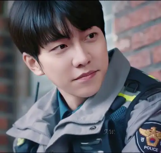 李升基[超话]##窥探# 郑巴凛你的最可爱. 来自苍木森槮 - 微博