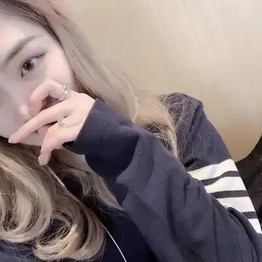 半脸心形女头像图片 女生头像图片大全 -【爱个性】