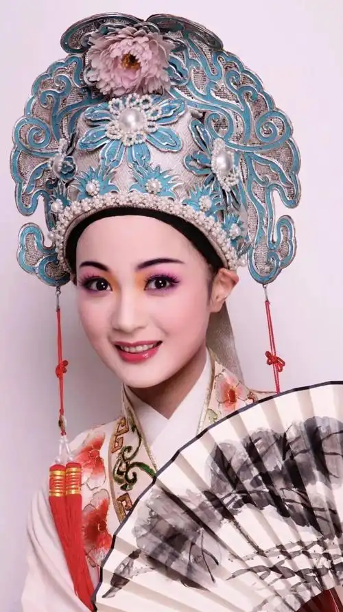 莉芬丹韵我眼中的上越傅派花旦裘丹莉