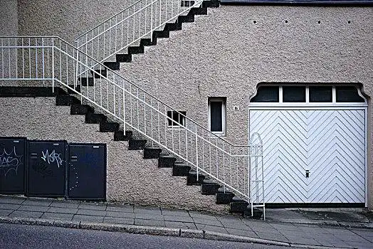 侧面视角,倾斜,楼梯,靠近,车库,陡峭,山,斜坡