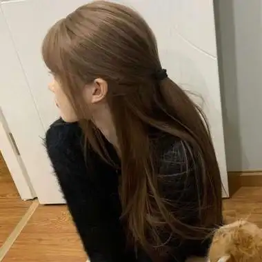 干净漂亮气质长发女生头像图片大全