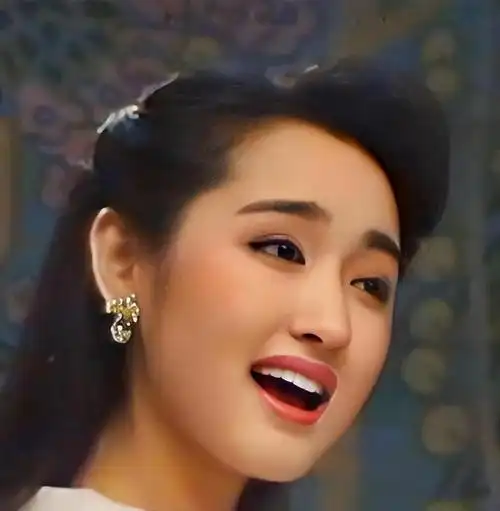 回顾杨钰莹巅峰期爱上赖文峰却葬送十年事业51岁不婚仍单身