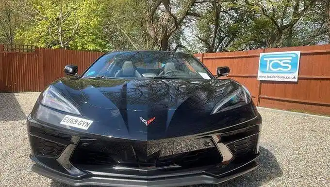 搭62l中置v840几万就能开回家五菱宏光超跑海外实拍曝光