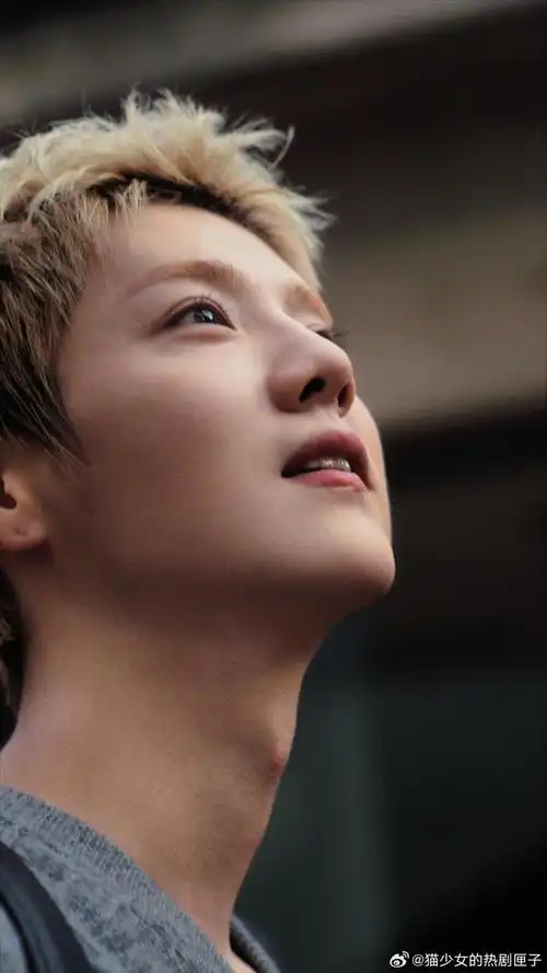 短发鹿晗真的少年感拉满!|鹿晗_新浪新闻