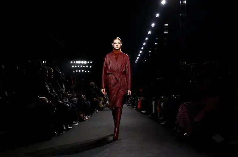 巴黎时装周——rochas品牌时装秀