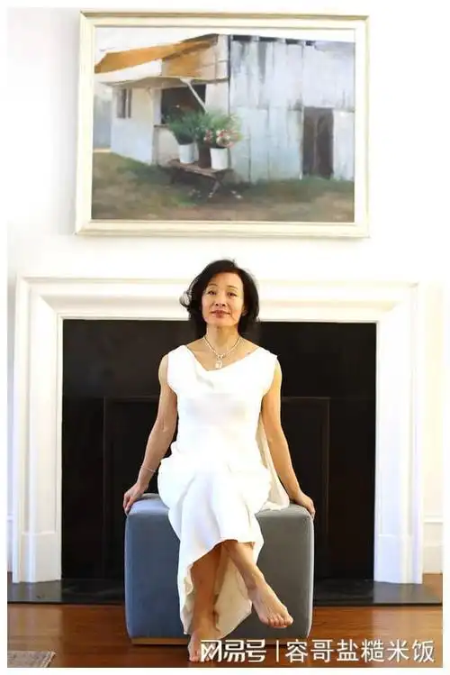 陈冲旧金山居家照曝光 一袭白色连衣裙气质典雅