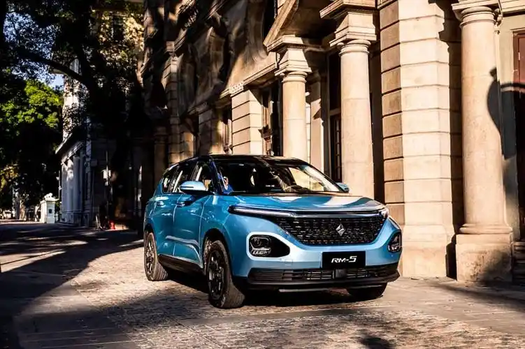 十万左右买什么车合适家庭用车优选新宝骏rm5