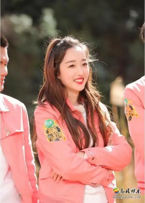 蒋梦婕参与录制《高能少年团》:现场挑战了手指舞与唱跳《好汉歌》