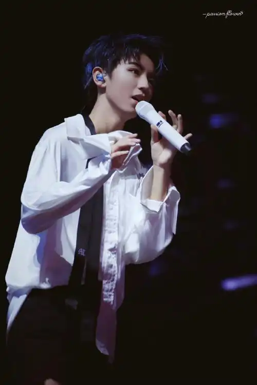 王俊凯马嘉祺相似造型#论到王俊凯每次舞台造型都能惊艳众人各种造型