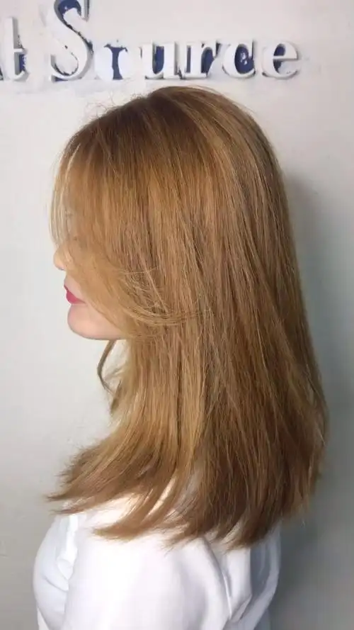 为什么男生都喜欢染黄头发的小姐姐耶