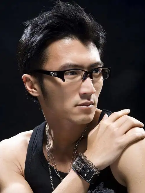 香港公认最帅的男明星第一名是谁香港最帅十大男星排行榜