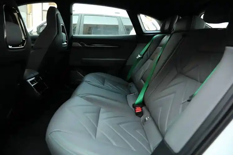 浓浓跨界范儿 实拍极氪001 瑕不掩瑜?