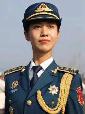 军旅人生丨程诚:三次选择,成就仪仗女兵的别样风采|三军仪仗队|司礼