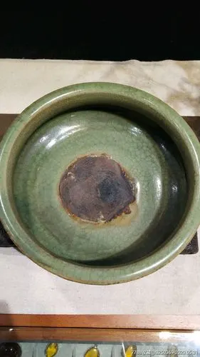 龙泉窑梅子青八卦炉