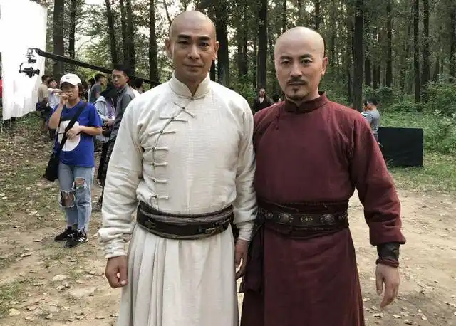 0.4分之差,赵文卓还是败给了李连杰,原因与演技和功夫无关