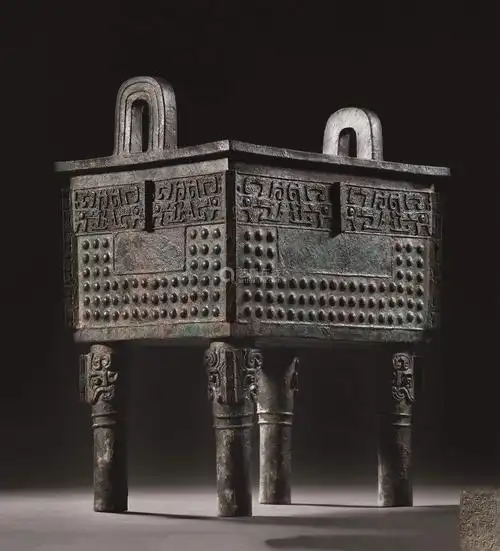 西周 青铜饕餮纹方鼎