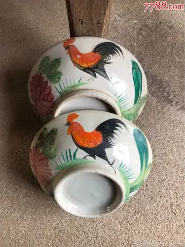 民国手绘鸡公碗一对
