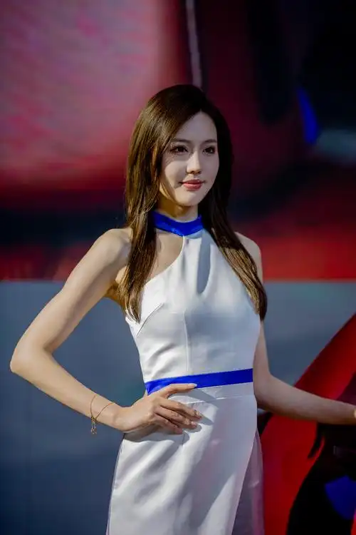 2021杭州西博会车展车模2