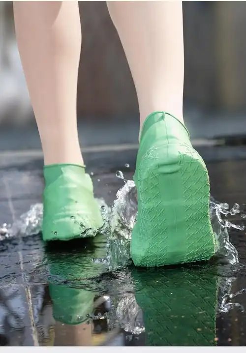靓涤雨天防水鞋套防滑加厚耐磨底儿童男女防水脚套户外小学生下雨神器