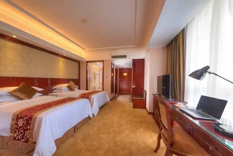 维也纳酒店(北海银滩店)(vienna classic hotel(beihai yintan store)