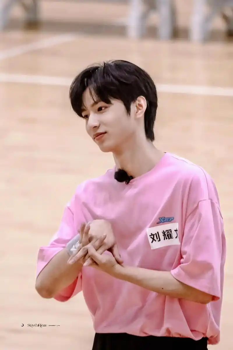 少年感 #向全世界安利 #刘耀文#tf家族夏季运动会 #治 - 抖音