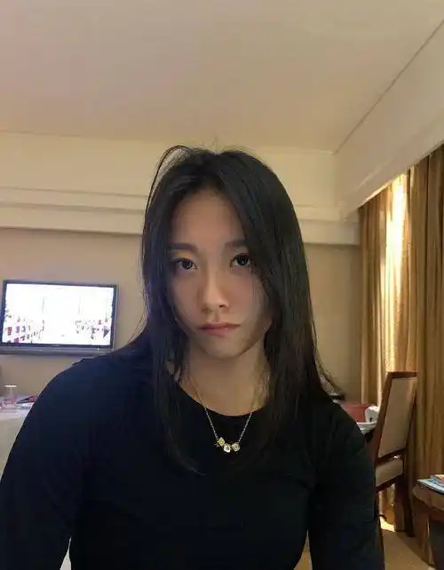 23岁中国短跑女神,因"精致纹身"走红,纹身部位惹争议_葛曼棋_加曼奇