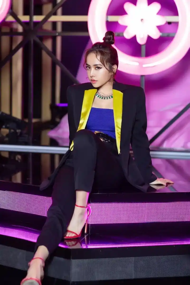 刘玉玲身高只有157cm?女人怎么做才能有她一样的两米气场?