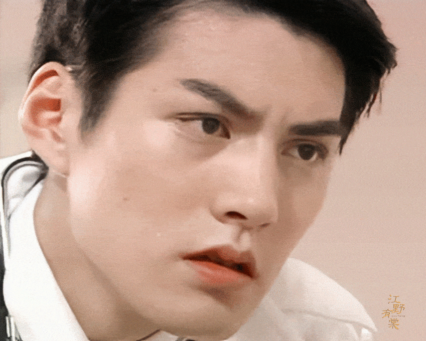 严宽真的太绝了不管是长相还是气质很难找出一个跟他相及的