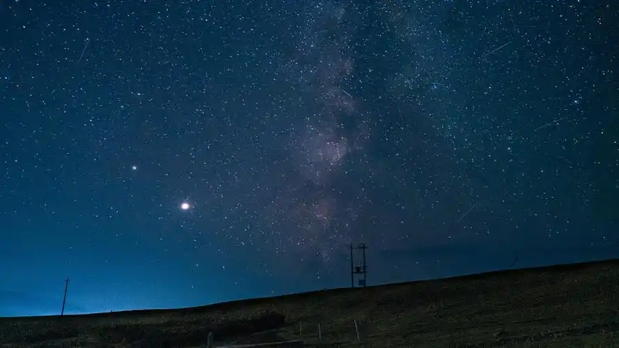 电脑壁纸 风景 英仙座流星雨浪漫美景摄影