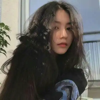 qq伤感头像女生带孤独图片有些落寞的女生伤感微信图片大全