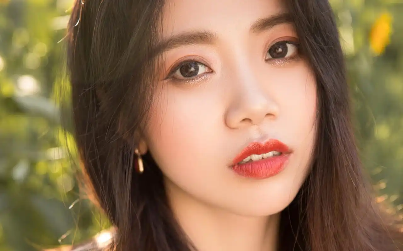 性感御姐美女写真桌面壁纸高清大图预览1920x1200_美女壁纸下载_美桌