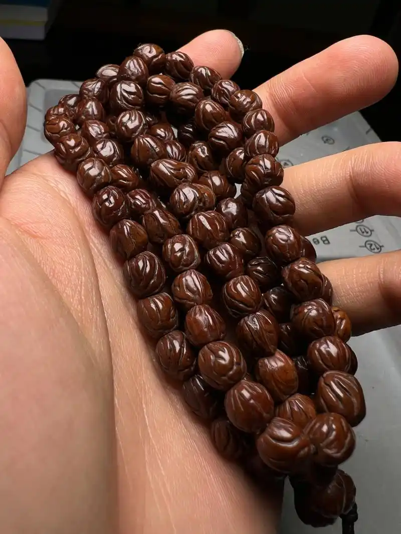 龙纹桃核0.8的极品玉化108 藏传