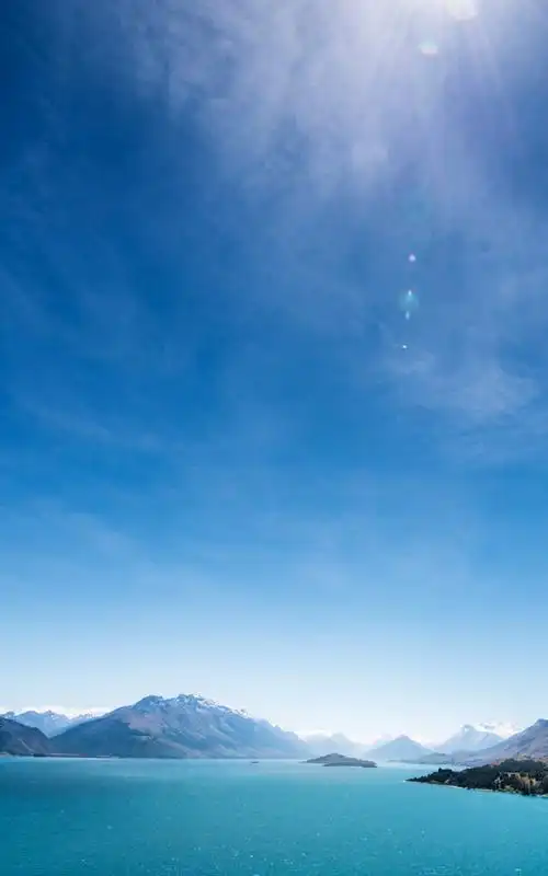 碧水蓝天唯美自然风光感恩背景