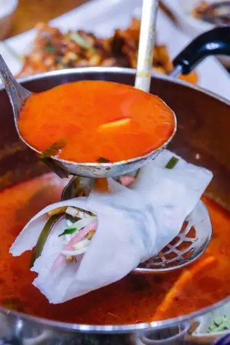 酸汤丝娃娃,约吗?就在汇川区珠海路