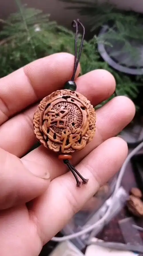 网友定制桃核平安福吊坠