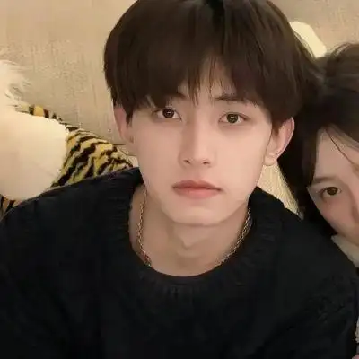 高冷抖音最潮情侣头像两张图片唯美情侣真人高清微信头像图片大