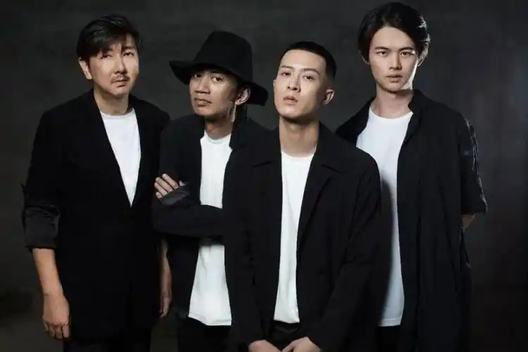 与非门乐队三少癌症离世终年49岁最后露面严重消瘦