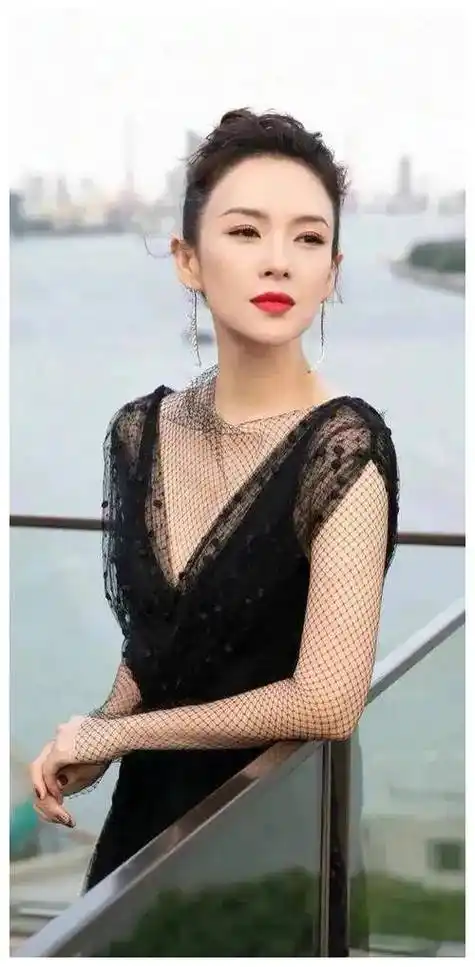 章子怡45岁生日,独自庆祝!自信,自强,独立,坚强!_挑战_日子_精神