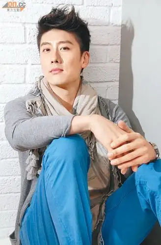 陈司翰被整蛊喝"人奶" 心中靓模叶子楣陈雅伦