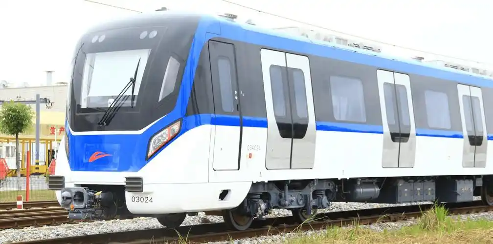 佛山地铁3号线还有半年就试跑了_列车_网友_四方