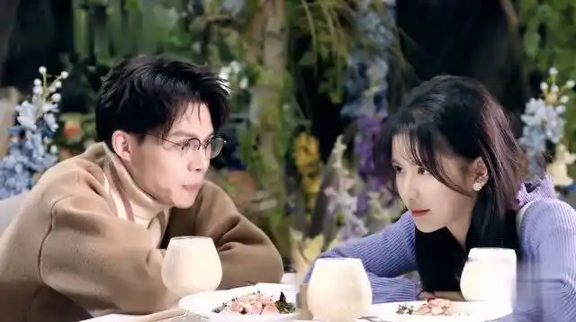 陈越和蔡卓宜长久对视,蔡卓宜:是不是你的眼里只有我?太甜蜜了