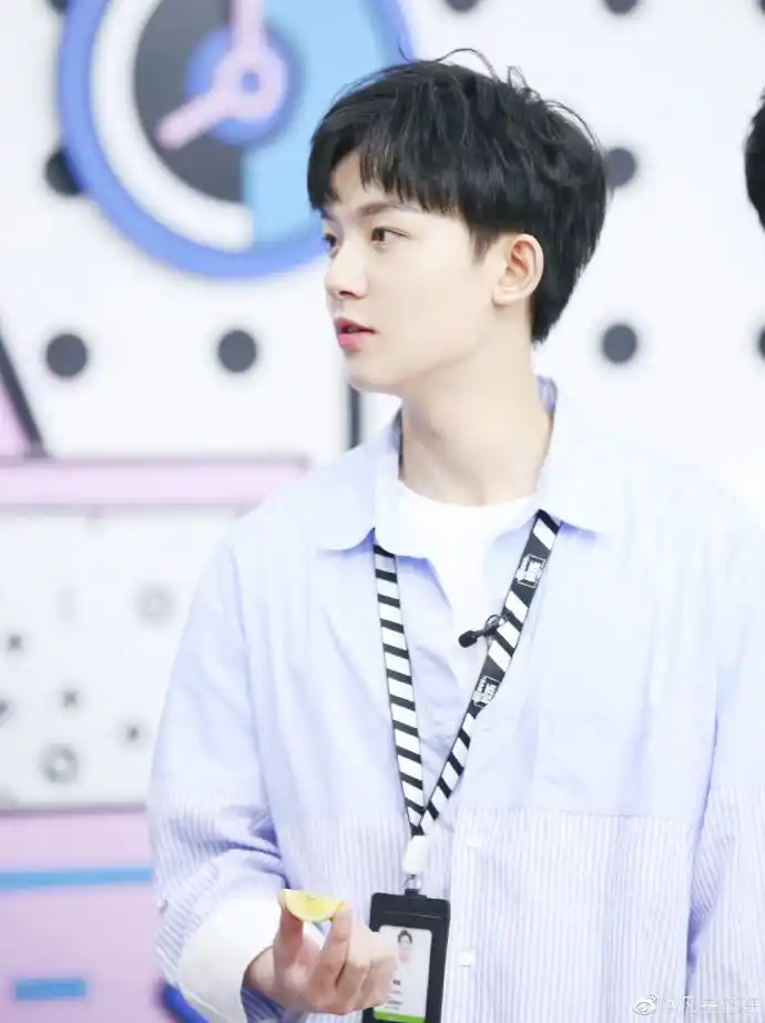 李明德超话#李明德97小可爱#今天抓住一只小可爱@李明德