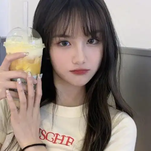 2020微信头像女生简单大方新版,女生头像图片-回车桌面